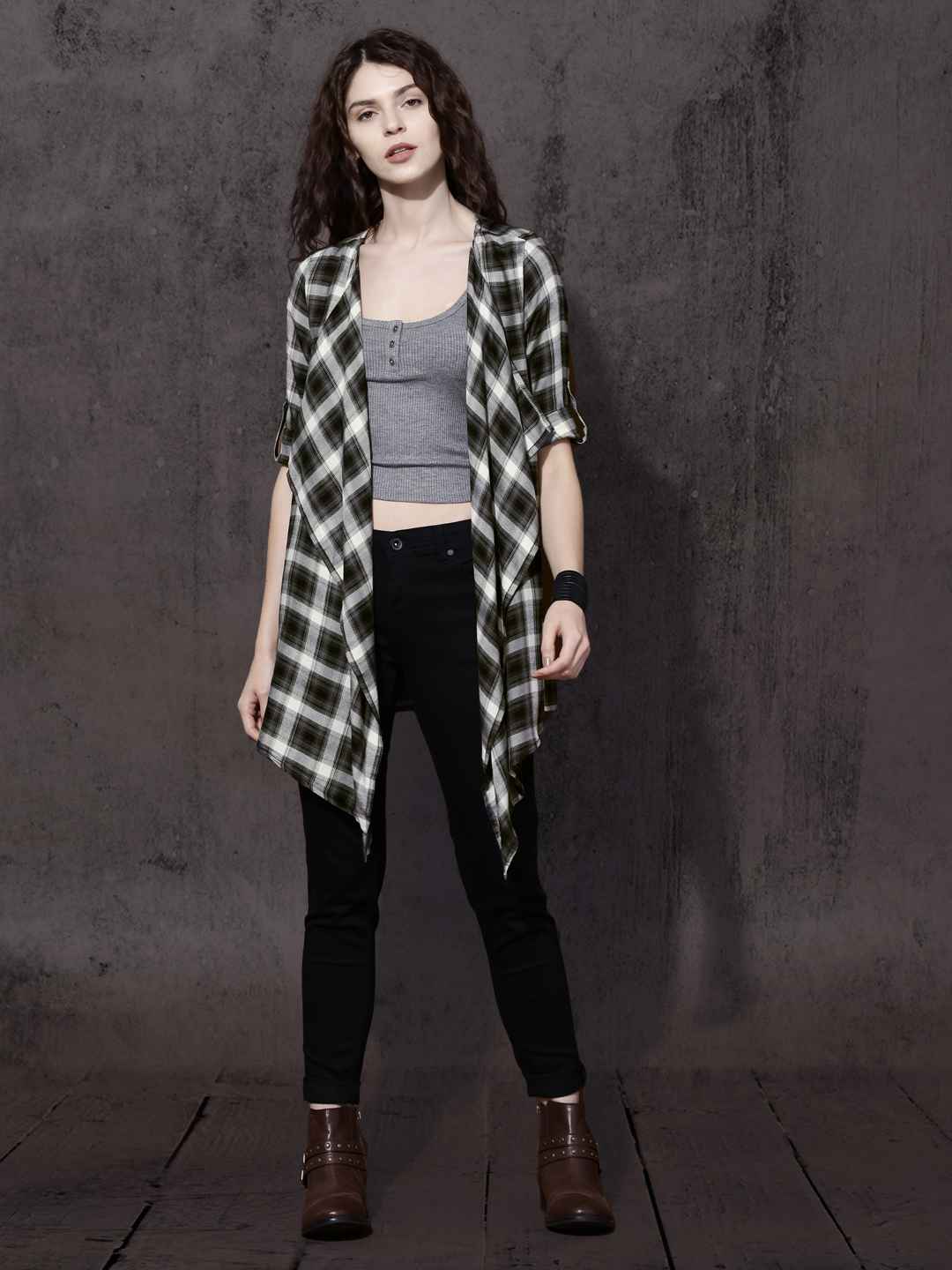 Roadster-Black-and-White-Checked-Front-Open-Shrug